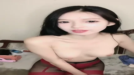 è½»è°æ å±çµçµ 01