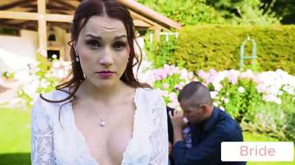 Charlie Red 4K - Video Porno Gratuite HD | Jeux de Rue