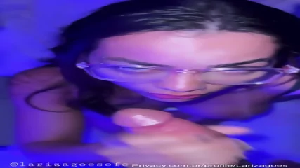 Morena Novinha Gamer Para De Jogar Pra Paga Uma Gulosa Bem Babado - Video Porno Gratuite HD | Jeux de Rue