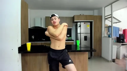 Î¤Î¹Î¹Î½ CÎ±mÎ³irl Des Polamaa - Video Porno Gratuite HD | Jeux de Rue