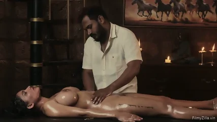 2345   Ayurvedic Massage Resmi Nair - Video Porno Gratuite HD | Jeux de Rue