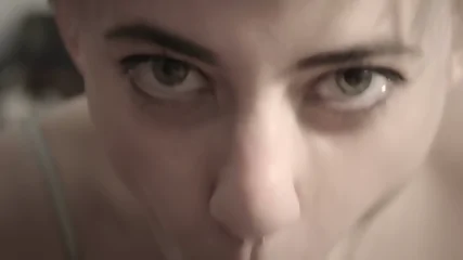 Bi Girl  Give Blowjobs