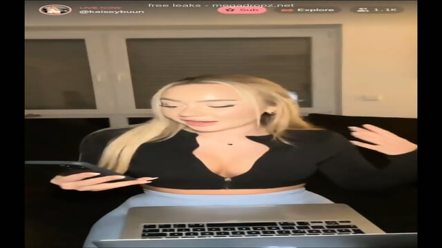 Kaiseybuun Blows Her Boyfriend's Cock - Nouvelle Video HD | Jeux de Rue