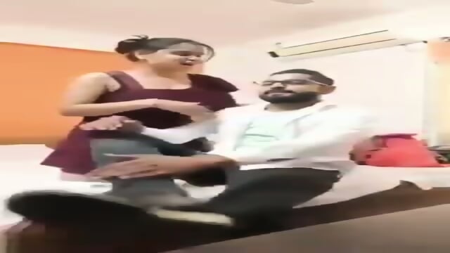 Horny desi couple birthday pe thukai - Vidéo premium HD - Amateur | Jeux de Rue