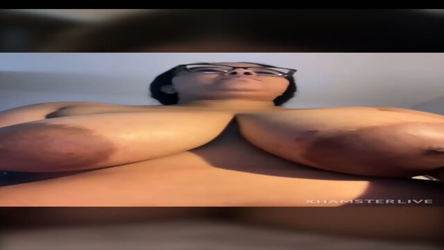 Marta shows her big tits - Video Porno Gratuite HD | Jeux de Rue