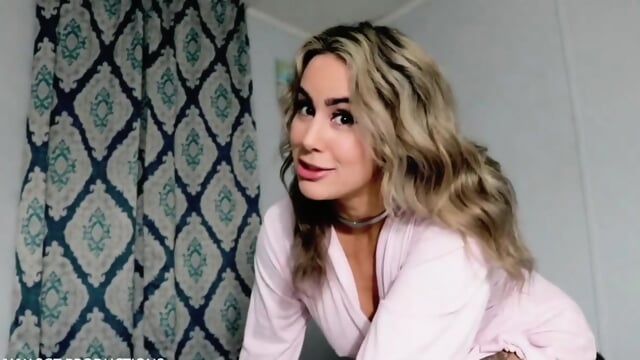 Sharing a bed with my hot stepmom - Videos French Bukkake Gratuit Gratuites HD | Jeux de Rue