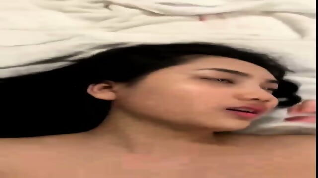 Cewenya Cantik Luar Dalam https://linktr.ee/bookingpsk - Video Porno Gratuite HD | Jeux de Rue