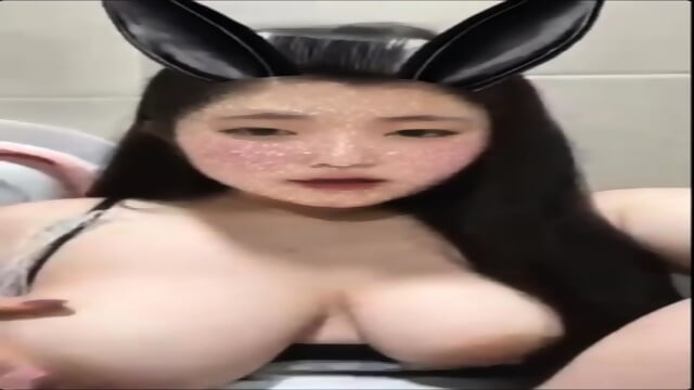 Korean BBW Camgirl Smoking And Squirt Show With Dildo - Nouvelle Video HD | Jeux de Rue