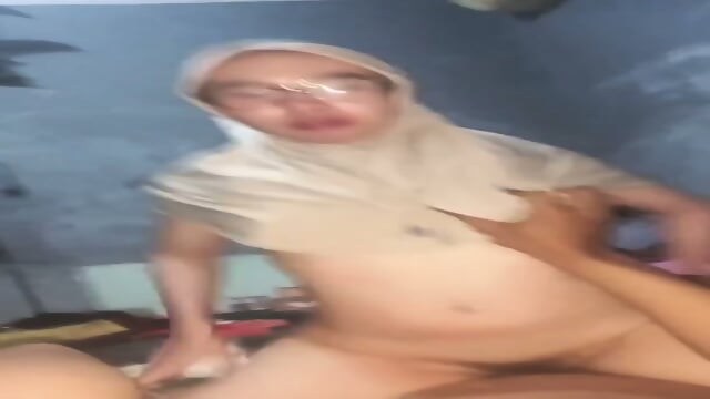 Pacar jilbab alim dientot gratisan lebih murah dari lonte - Nouvelle Video HD | Jeux de Rue