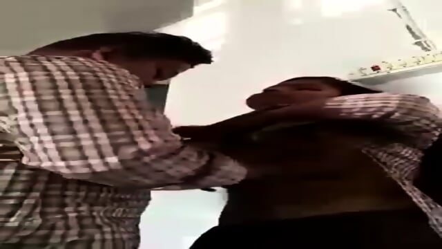 School mai class mai ghapa ghap chudai students ki video viral xxx - Video Porno Gratuite HD | Jeux de Rue