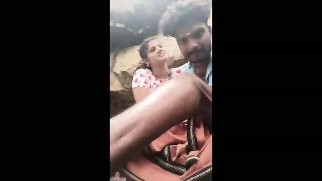 Tamil girlfriend ki outdoor sex mms tape - Video Tendance HD | Jeux de Rue