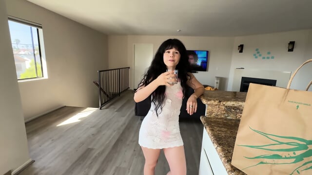 Delivery Girl's Other Tip - Video Porno Gratuite HD | Jeux de Rue