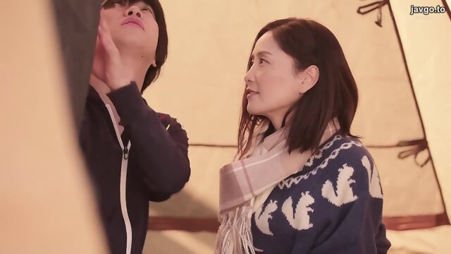 An unfaithful mother who tells her husband she's going on a solo camping trip and has an affair in a tent with a younger coach at her son's swimming school - Free Creampie Eating HD Videos | Jeux de Rue