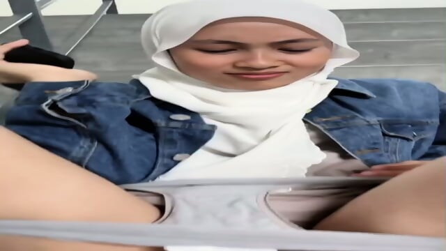 Masih pakai sftec di colmek kin - Video Porno Gratuite HD | Jeux de Rue