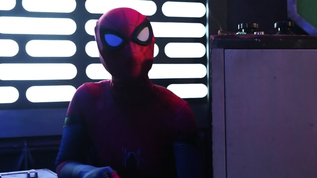 Spidergirl Is Dominated By Monster - Video Tendance HD | Jeux de Rue