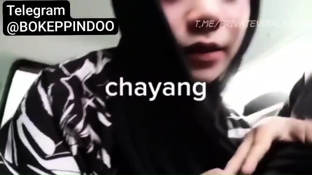 Viral chayang sii Hijab lagi mesum di mobil - Video Porno Gratuite HD | Jeux de Rue